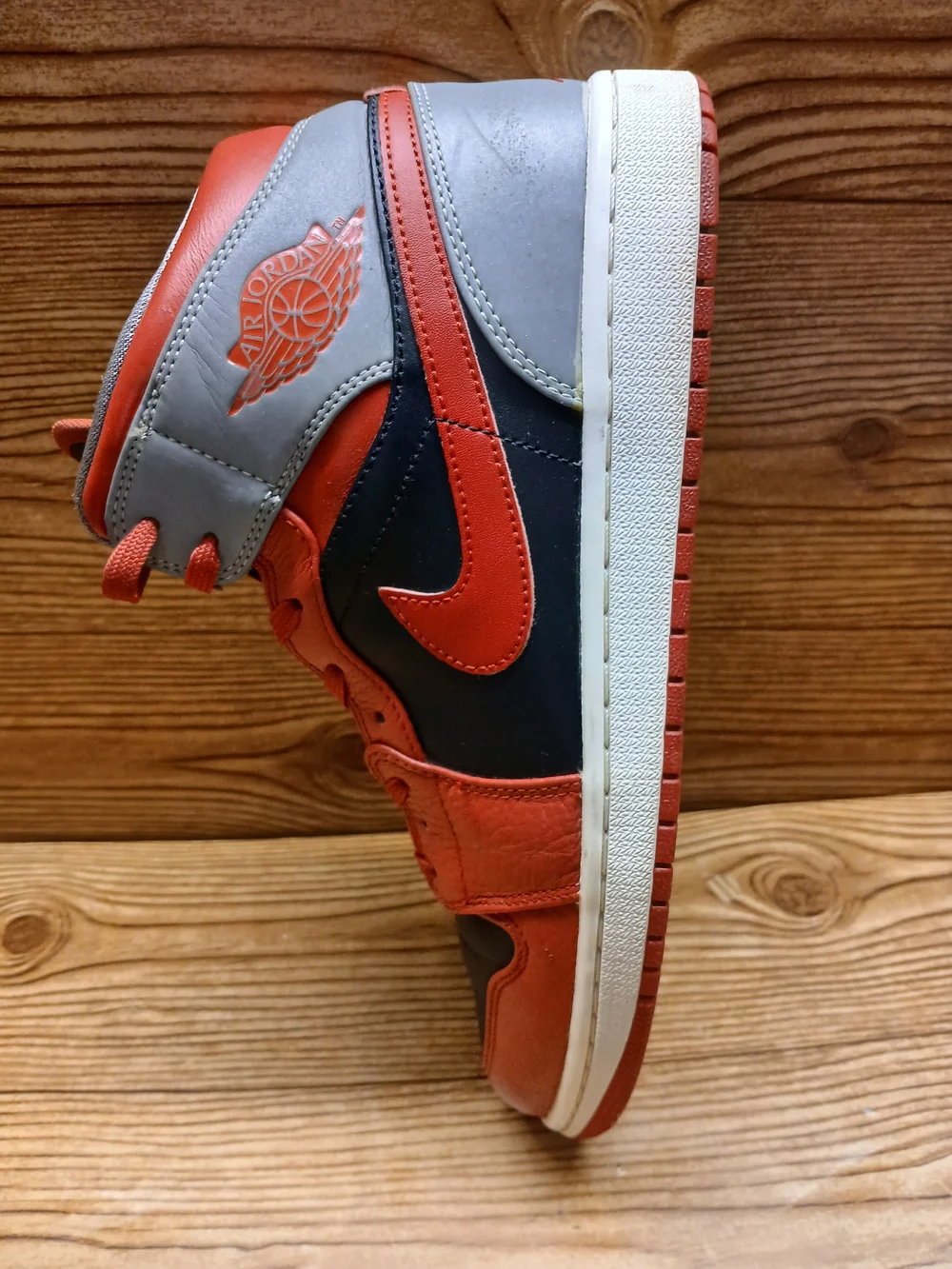 Vintage Nike Air Jordan Mid Fire Red Gray Men’s High-Top Basketball Sneakers
